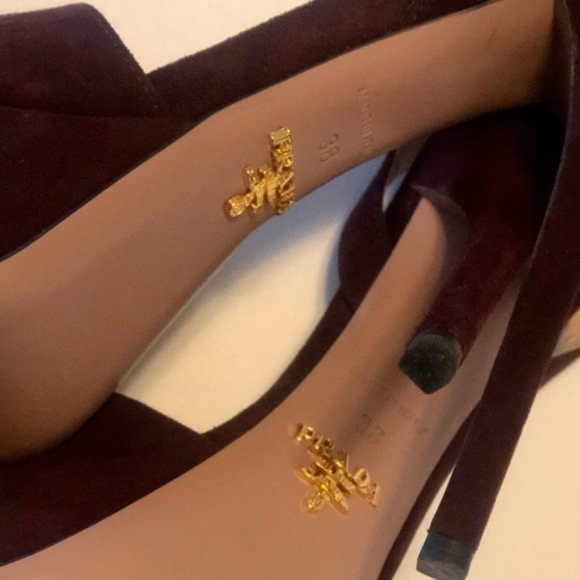 PRADA Maroon Burgundy Suede Heels - Picture 4 of 5